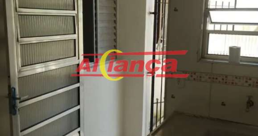 Casa com 1 quartos para alugar,  50m² - Parque São Luiz- Guarulhos-R$ 1.000,00