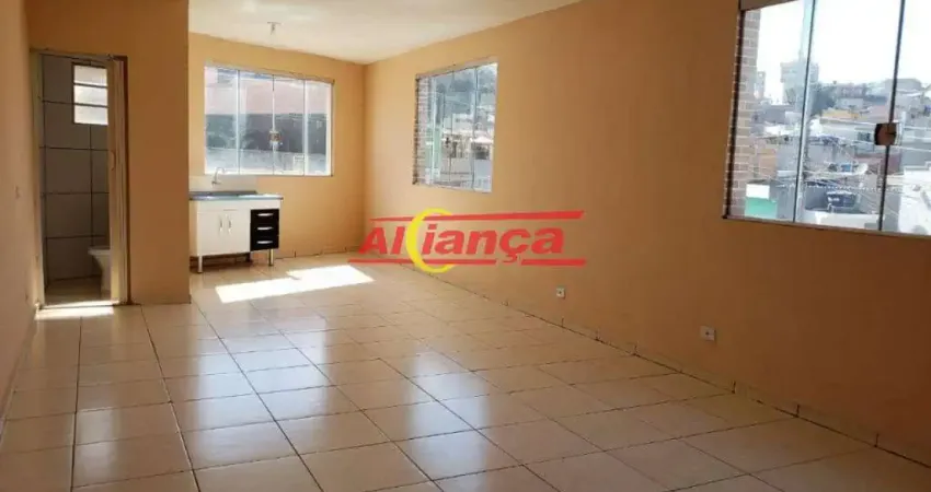 Sala comercial para alugar com 1 banheiro, pia - Parque Alvorada - Guarulhos por R$: 800,00