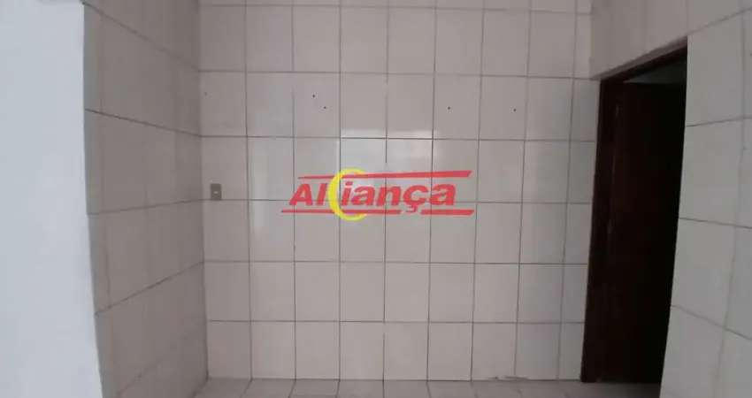 Casa com 1 dormitório para alugar, 45 m² - jardim adriana - guarulhos/sp  por  1.000,00