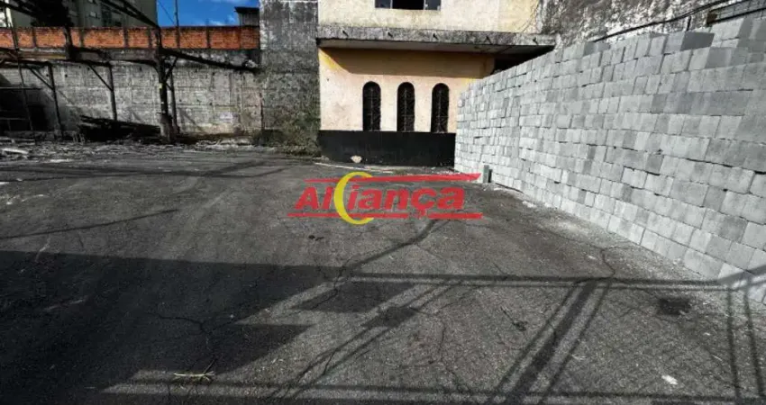 Terreno para alugar,  800m²- Bairro - Guarulhos/SP - Por R$ 17.000,00