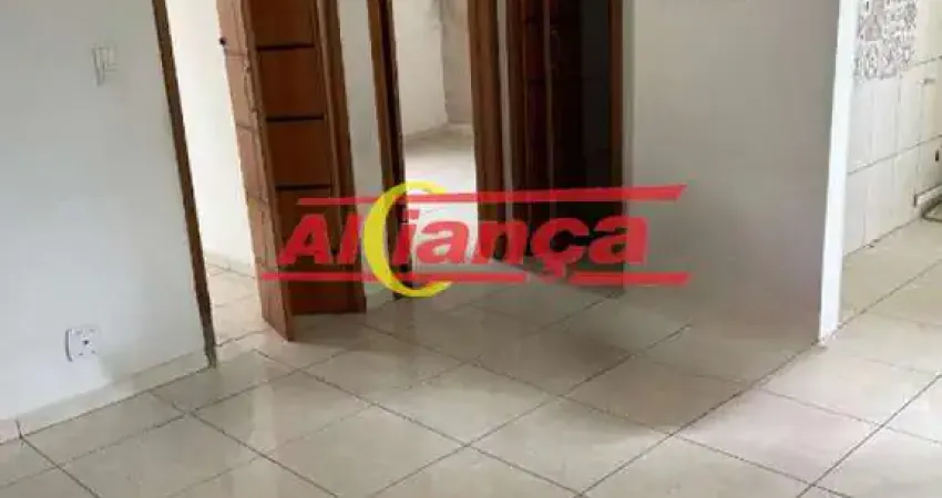 Apartamento para alugar com 2 quartos, 1 vaga - Jd. Adriana - Guarulhos por R$: 1.500,00
