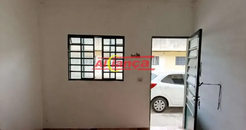 Casa com 2 dormitórios para alugar, 71,16 m² - Jardim Diogo - Guarulhos/SP  por R$ 1.482,35