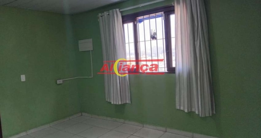 Casa com 2 quartos para alugar, 60m² - Recreio São Jorge - Guarulhos/SP Por R$ 1.100,00