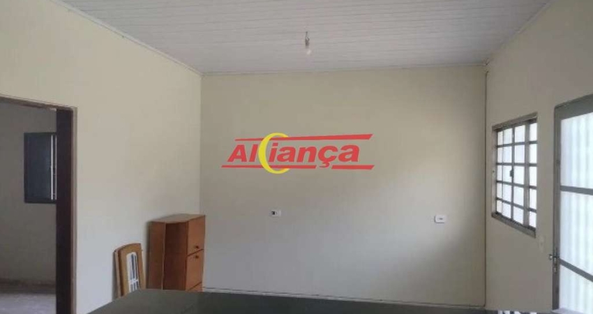 Casa com 2 quartos para alugar,  100m² - Bonsucesso - Guarulhos/SP