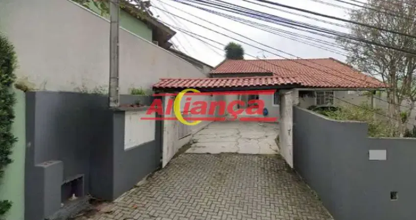 Casa para alugar com 2 quartos,  65m² - bairro - Chácara São José - Arujá - SP - por R$ 1.800,00