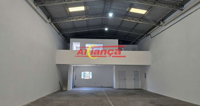 Galpão para alugar, com 4 banheiros, 1 sala, 4 vagas- 290m²- Cidade Jardim Cumbica - Guarulhos - SP