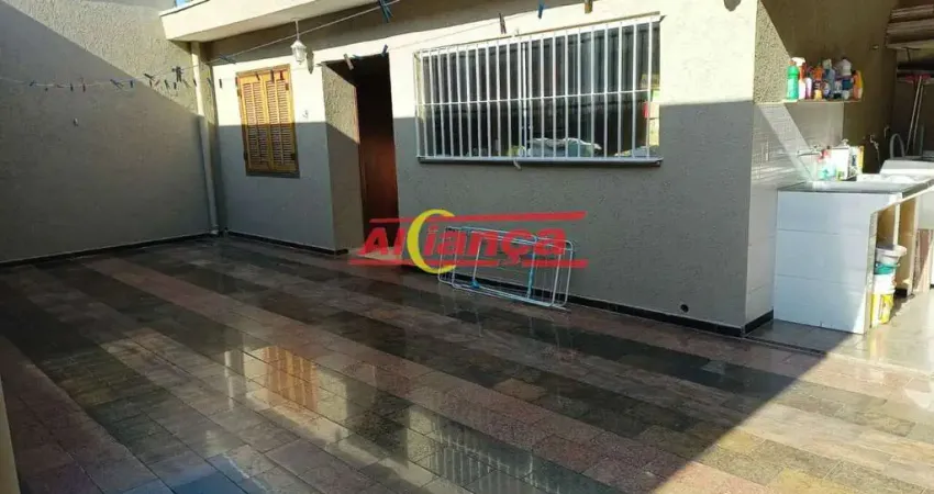 Casa com 3 suites para alugar,  200m² - Vila Milton - Guarulhos/SP por R$ 10.000,00