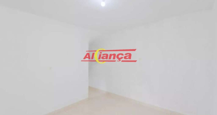 Casa não individual com 1 quarto para alugar,  40m² - Vila Flórida  - Guarulhos/SP