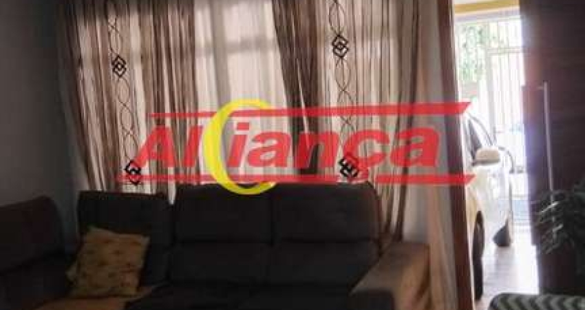 Sobrado com 3 quartos para alugar, 125m² - Vila Milton - Guarulhos/SP Por R$ 5.500,00