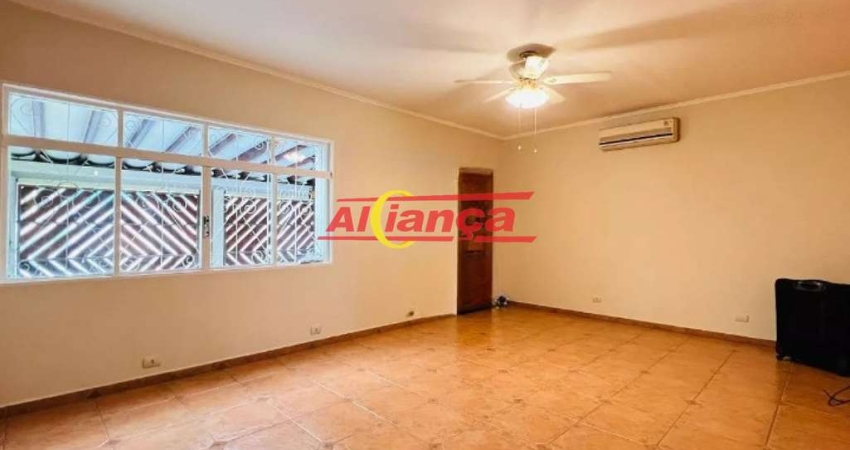 Casa para alugar, 5 quartos, sendo 1 suíte e 3 vagas, 320m², Jardim Munhoz- Guarulhos porR$ 4.500,00