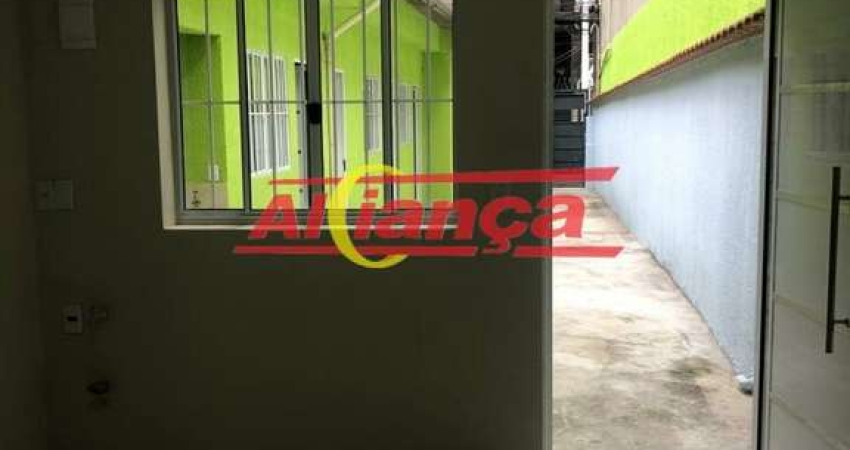 Sala para alugar, 13 m²  - Jd Flor da Montanha - Guarulhos/SP - por R$ 1.400,00