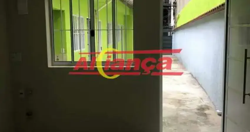 Sala para alugar, 13 m²  - Jd Flor da Montanha - Guarulhos/SP - por R$ 1.400,00