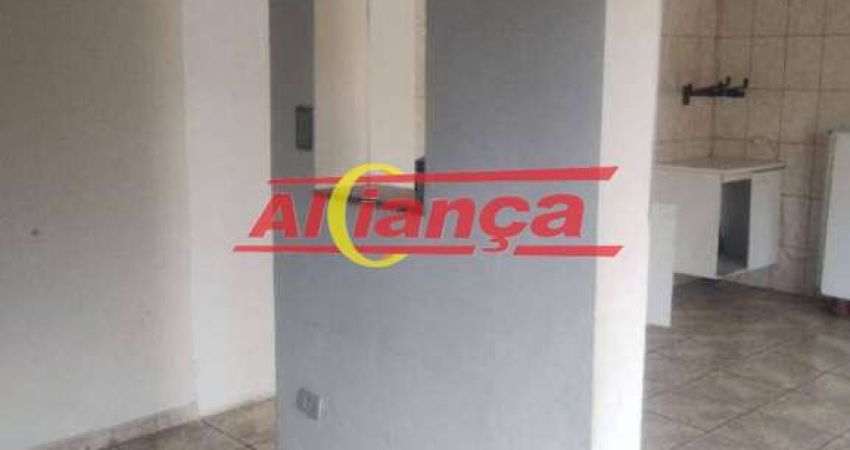 Casa com 4 quartos para alugar,  180m² -Jardim Presidente Dutra - Guarulhos /SP - por R$ 2.600,00