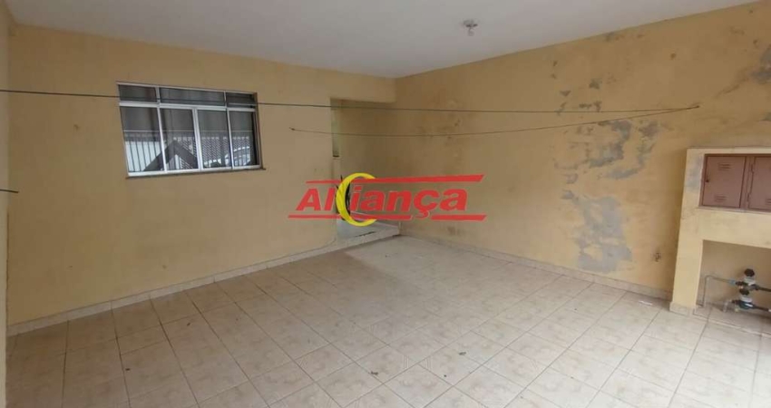 Casa para alugar com 2 quartos 1 sendo suíte, e 1 vaga- 70m²- Jardim Rosa de França  por R$ 2.000,00