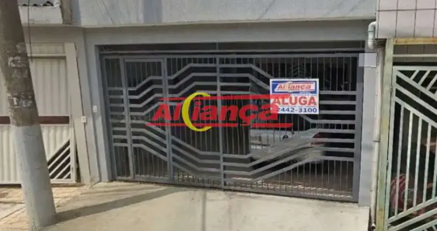 Casa com 3 quartos para alugar na Vila Galvão, Guarulhos