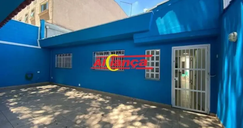 Sobrado com edicula e salão comercial -Jardim São Francisco-R$ 3.600,00