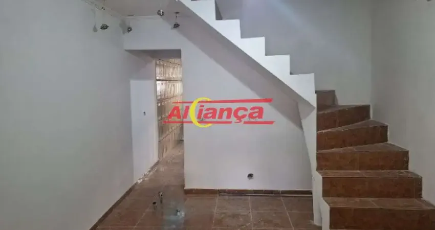 Sobrado com 2 quartos para alugar,  110m² - Cumbica - Guarulhos- R$ 2.600,00