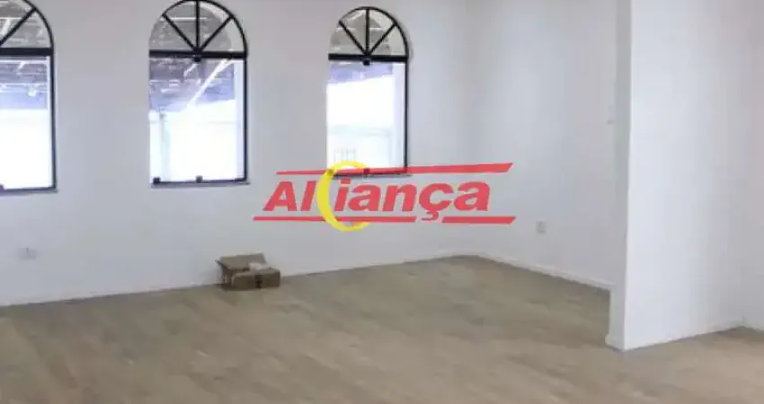 Casa para alugar 3 quartos e  5 vagas 193m², Parque Continental I Guarulhos por R$ 4.000,00
