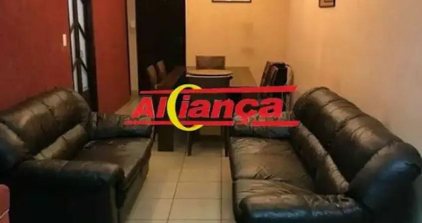 Casa com edícula para alugar,3 quartos e 2 vagas 149m², Jardim Santa Francisca-R$ 4.500,00