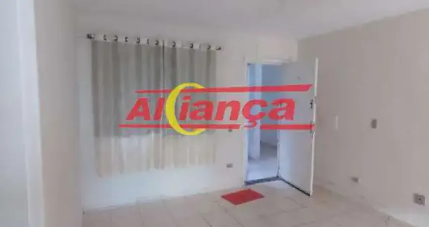 Apartamento para alugar com 2 quartos e 1 vaga de garagem, Vila Nova Bonsucesso - Por R$ 1.000,00