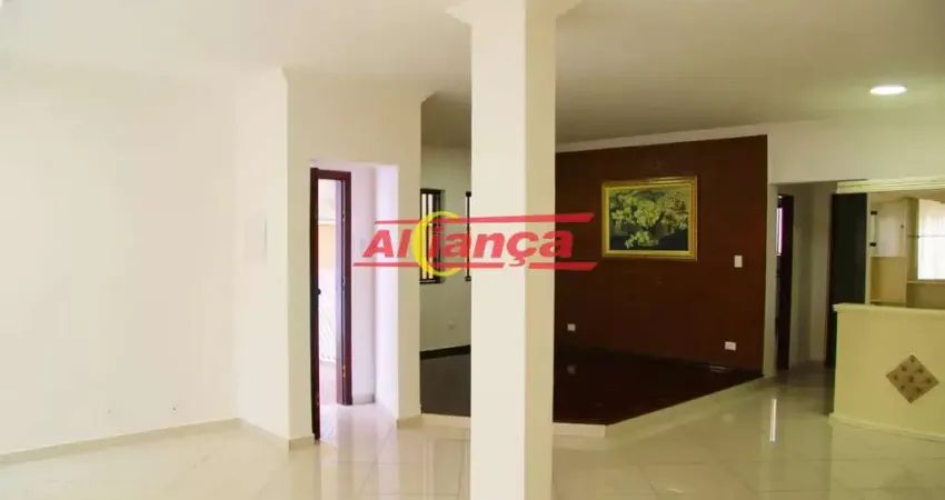 Sobrado 300m², com 3 sendo 1 suíte para locação -parque renato maia -r$4.900,00