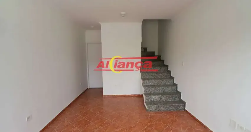 Casa em condomínio fechado com 2 quartos para alugar no Jardim Santa Clara, Guarulhos 