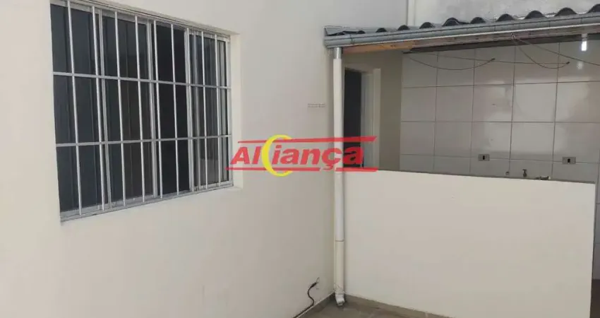 Casa com 2 quartos para alugar no Cocaia, Guarulhos 