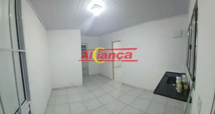 Casa não individual 46m², com 1 quarto para locação parque santo antônio-guarulhos r$ 1.000,00