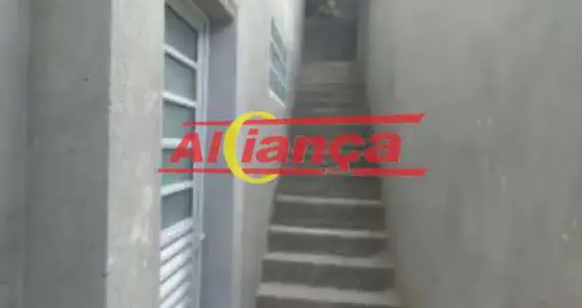 Casa 80m²,com 2 quartos, 1 vaga de garagem coberta para locação vila rio de janeiro guarulhos - sp