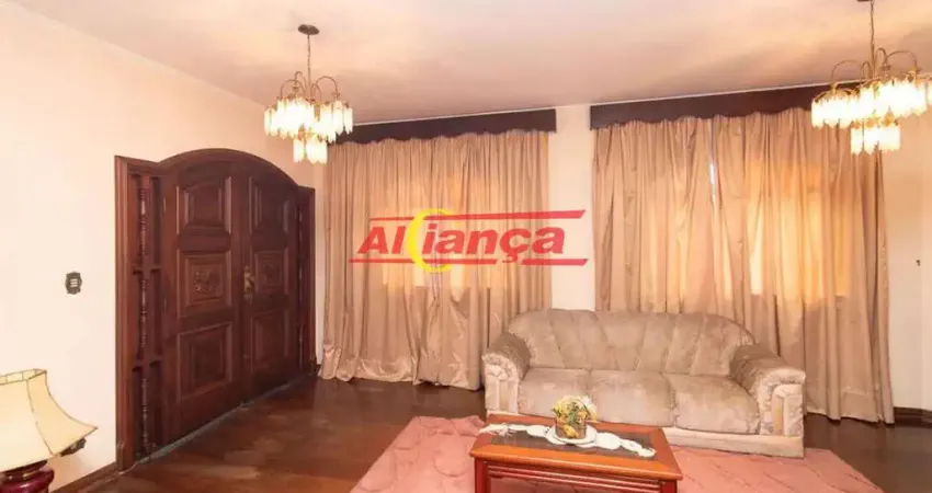 Casa com 270m², 4 quartos, suíte, 4 vagas à locação no jardim guapira, são paulo por r$ 6.000,00