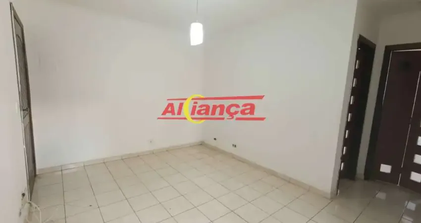 Apartamento com 2 dormitórios para alugar, 60m² - Vila Rio de Janeiro - Guarulhos/SP POR R$ 1.300,00
