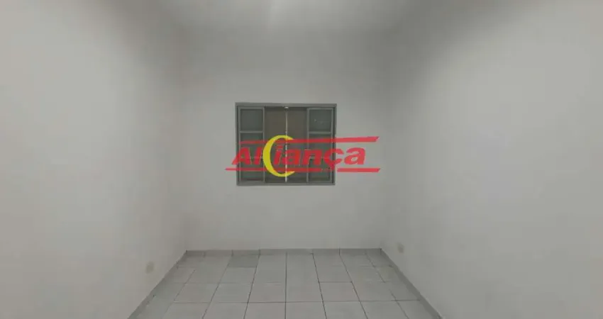 Apartamento 60m², com 2 quartos para locação na Centro de Guarulhos - R$ 1.100,00