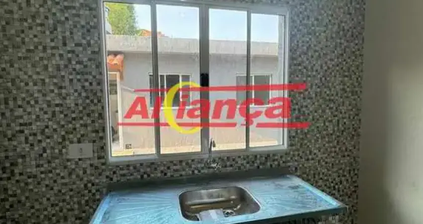 Casa com 2 quartos para alugar, 40m² - Cabuçú - Guarulhos/SP - R$ 1.150,00