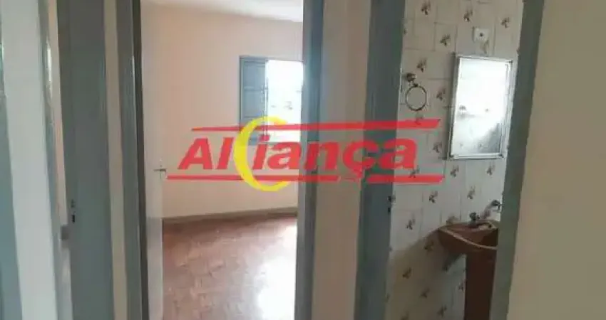 Apartamento 70m², com 2 quartos à locação no Parque Renato Maia
