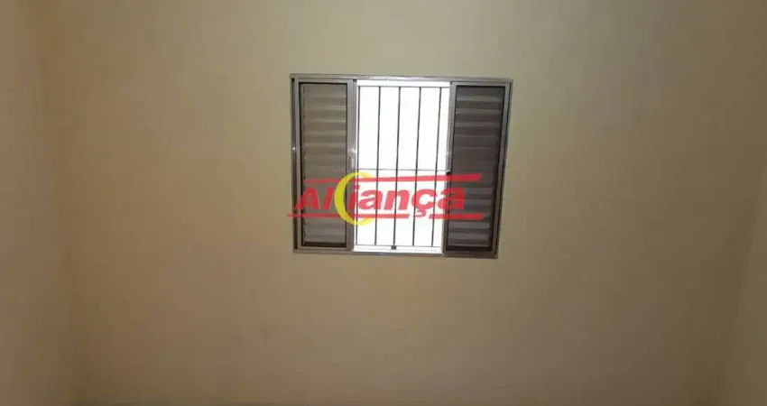 SOBRADO 125m² - COM 3 QUARTOS PARA LOCAÇÃO NO JARDIM ADRIANA - R$2.600,00