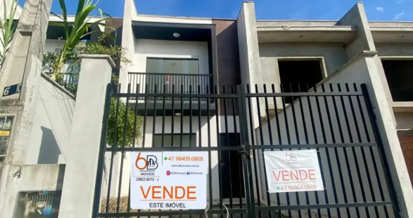 Casa com 2 quartos à venda no Petrópolis, Joinville