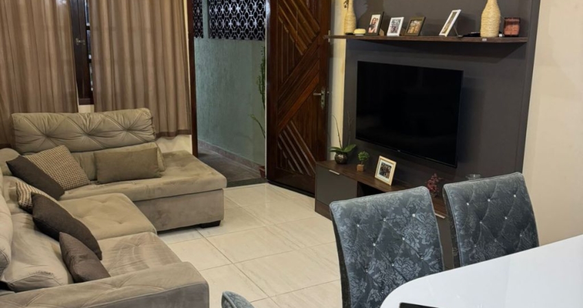 CASA A VENDA EN INTERLAGOD  COM 3 DORMITORIOS  UMA VAGA DE GARAGEM