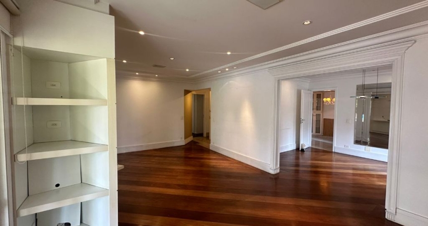 APARTAMENTO   A  VENDA  NA VILA  ANDRADE  COM 213 METROS   COM 4 DORMITORIOS  SENDO 3 SUITES,4 VAGAS
