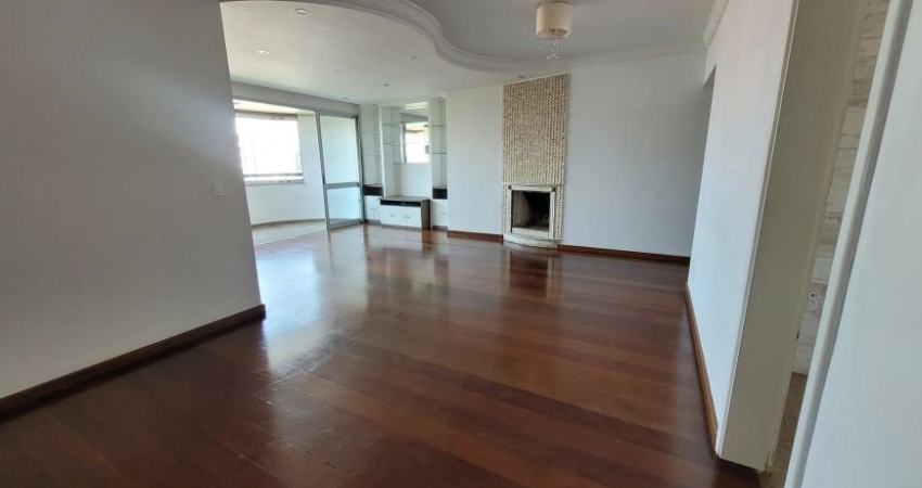 APARTAMENTO  AVENDA  NO MORUMBI  COM 189 METROS  COM 4 DORMITORIOS   SENDO UM SUITE    5 BAHEIROS , E 2 VAGAS