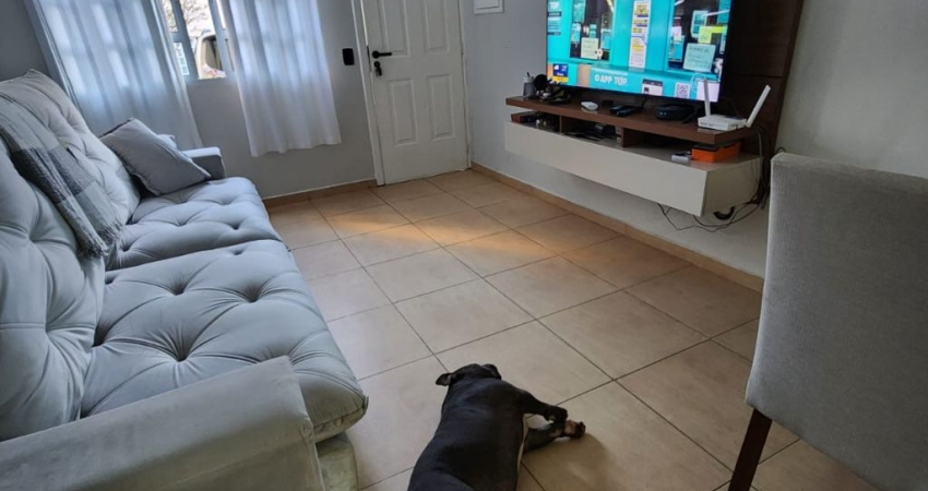 CASA   AVENDA   NO HORTO DO IPE   NO CAMPO  LIMPO  COM 3 DORMITORIOS SENDO UMA SUITE,2 VAGAS DE GARAGEM