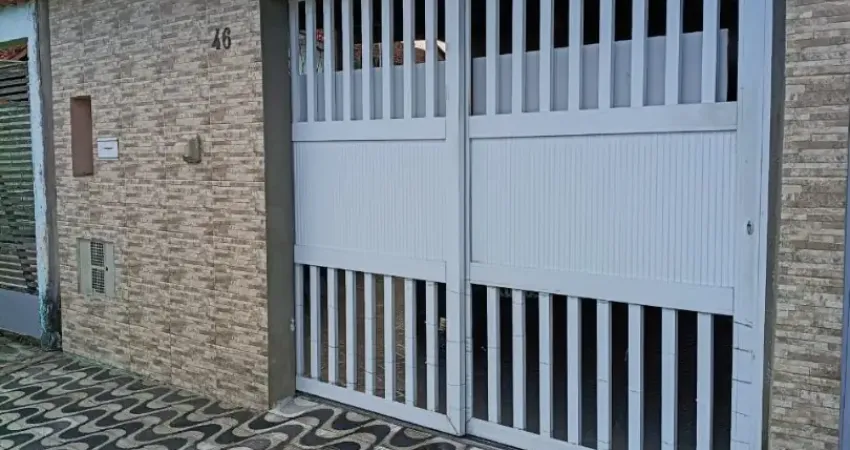 Casa   avenda  em   itanhaes   com 57 metros  2 dormitorios  sendo um suite ,    vagas  para 2 carros