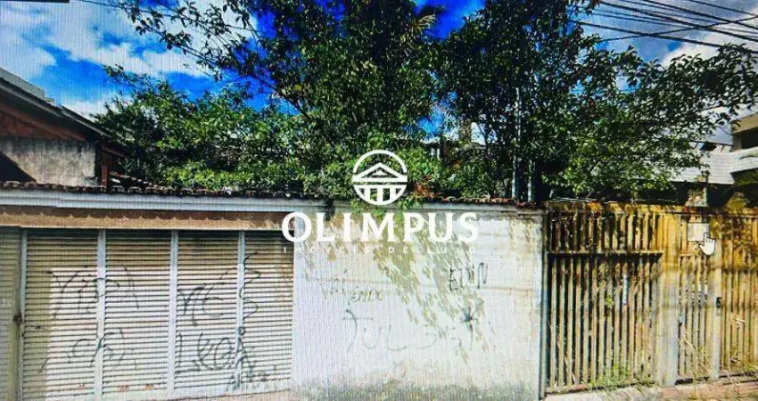 Excelentes 2 lotes com o total de 1.042m² com casa para demolição no Lídice.