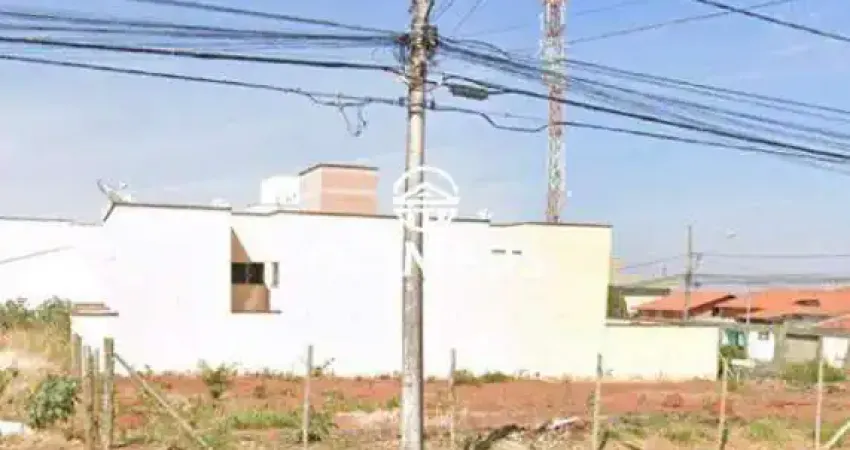 Excelente terreno de esquina, medindo 720m² no Santa Mônica.