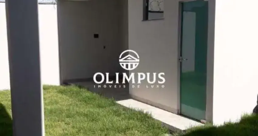 Excelente casa de rua com àrea de 250m² com ótima localização em Uberlândia/MG