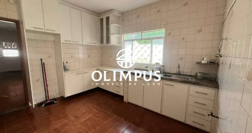 Casa com 3 quartos à venda no Presidente Roosevelt, Uberlândia 