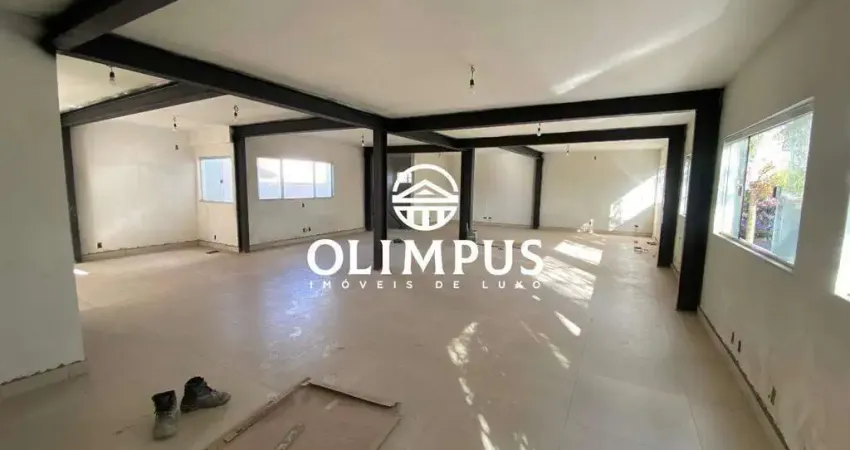 Excelente imóvel comercial com área de 300m², localizado no Bairro Morada da Colina em Uberlandia