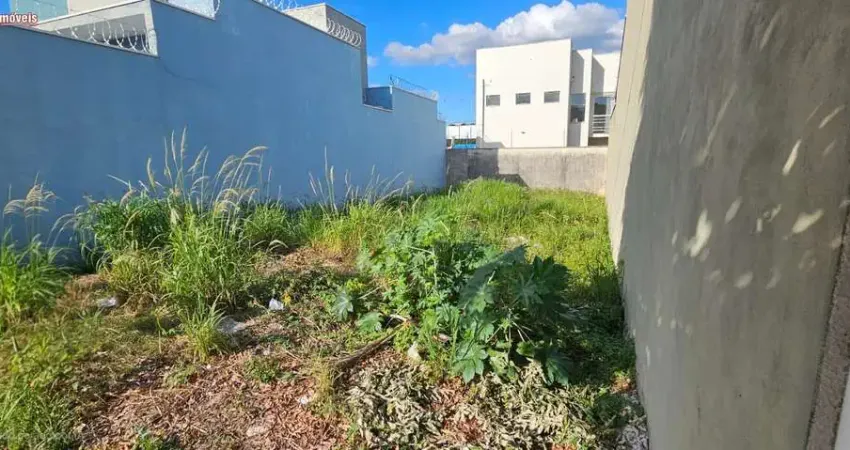 Terreno com 153,20m², plano, misto. Excelente localização.