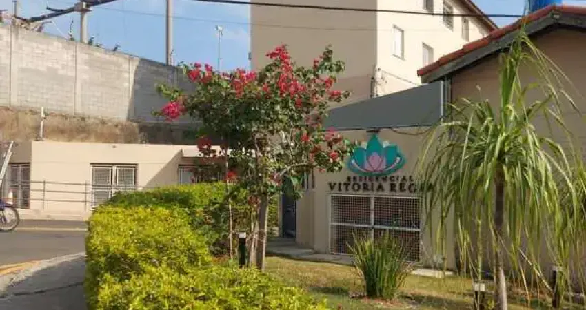 Vende/aluga - apto 2 dormitórios, wc. social, sala, cozinha, a.s., 1 vaga de garagem coberta. reformado comércios, escolas e posto de saúde. excelente localização.