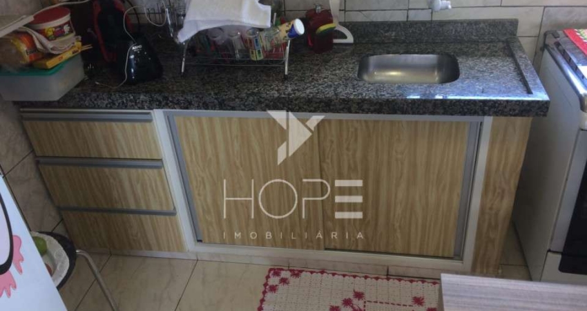 Apartamento à Venda no Conjunto Habitacional José Garcia Molina, Londrina - PR | 03 Quartos, Send