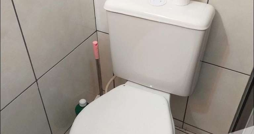 Casa com 2 quartos à venda no Califórnia, Londrina 